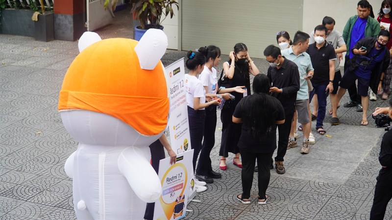 Toàn cảnh sự kiện trải nghiệm Redmi 12 trên Bus Tour