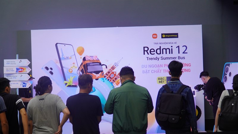 Toàn cảnh sự kiện trải nghiệm Redmi 12 trên Bus Tour