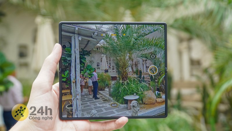 Vivo X Fold2 còn được đầu tư kỹ lưỡng về hệ thống camera Vivo X Fold2 còn được đầu tư kỹ lưỡng về hệ thống camera