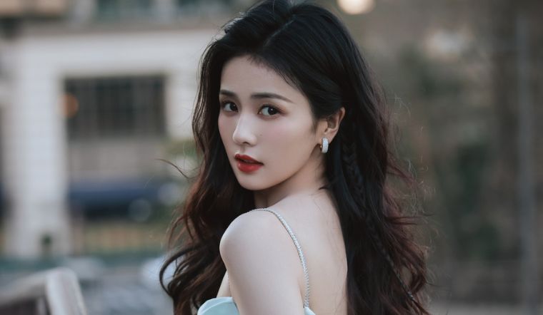 Học tips giảm cân nhanh từ súp cà chua của Bạch Lộc