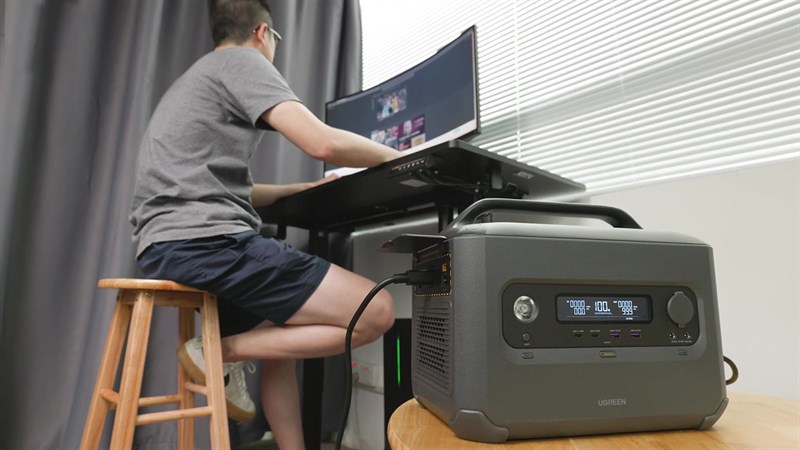 Ugreen PowerRoam 1200W có thể tiếp tục cung cấp điện cho các thiết bị được kết nối trong vòng 20 mili giây sau khi mất điện.