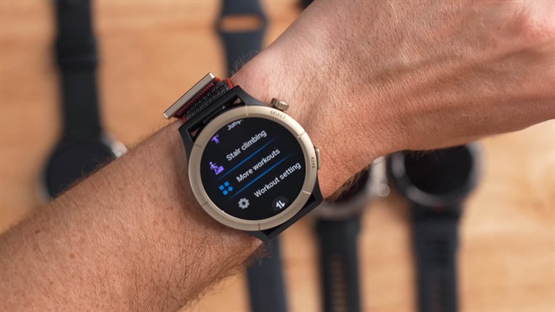 Trên tay Amazfit Cheetah Pro