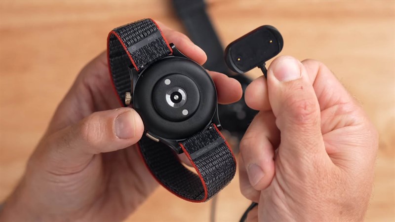 Trên tay Amazfit Cheetah Pro