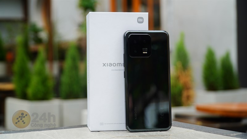 Với mình, Xiaomi 13 là một chiếc điện thoại rất đáng mua trong năm 2023 này! Với mình, Xiaomi 13 là một chiếc điện thoại rất đáng mua trong năm 2023 này!