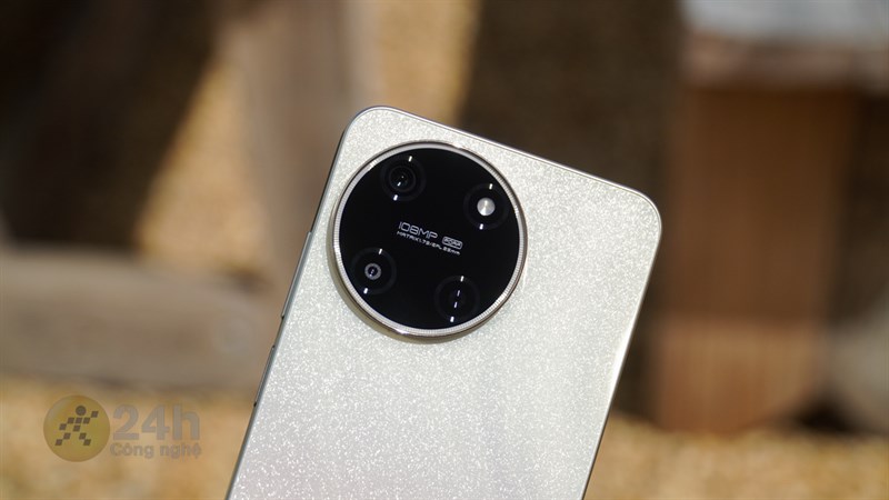 Giá bán realme 11 vô cùng 'catchy', với cấu hình ấn tượng đến 'nghẹt thở'