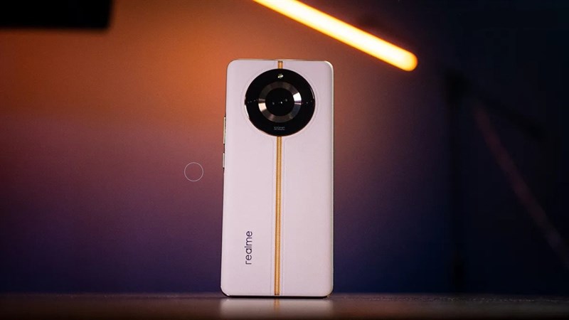 Bạn thấy Narzo 60 giống với realme 11 Pro không?