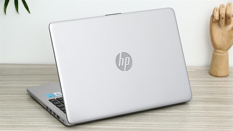 Laptop giá rẻ quá: Chỉ từ 3.99 triệu, mua sớm được giảm nhiều tiền