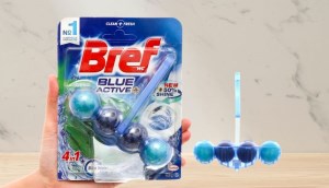 Bồn cầu sạch vi khuẩn, mùi hôi nhờ viên khử mùi toilet Bref Blue Active