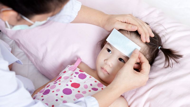 Common mistakes parents make when their children have a fever