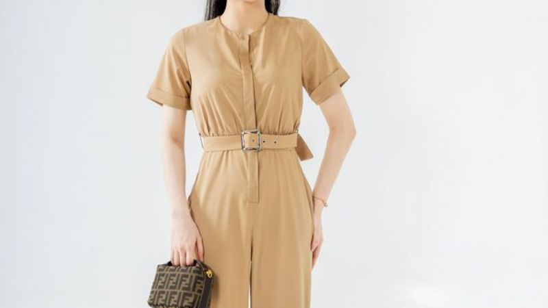 Jumpsuit đơn giản