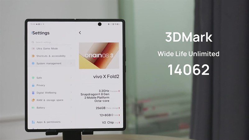 Có thể do thiết kế gọn nhẹ dễ dẫn đến việc vivo X Fold 2 nhanh bị nóng, từ đó làm cho hiệu suất cao nhất của máy bị hạn chế đôi chút.
