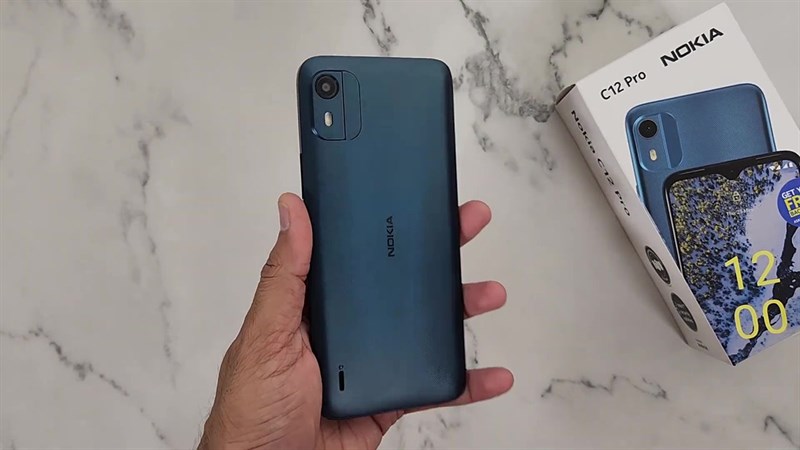 Nokia C12 Pro có kích thước 160.6 x 74.3 x 9.4 và nặng 177.4 g.
