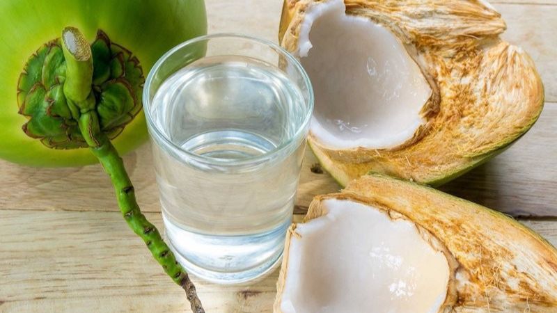 Nước dừa nóng