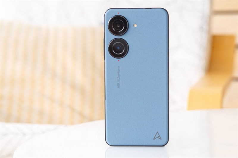 Giá bán của ASUS Zenfone 10 hợp lý và phù hợp với những gì thiết bị được sở hữu Giá bán của ASUS Zenfone 10 hợp lý và phù hợp với những gì thiết bị được sở hữu