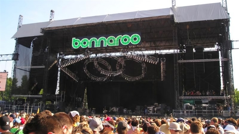 Dòng iPhone 14 đã gây ra sự cố hi hữu tại Bonnaroo Music Festival