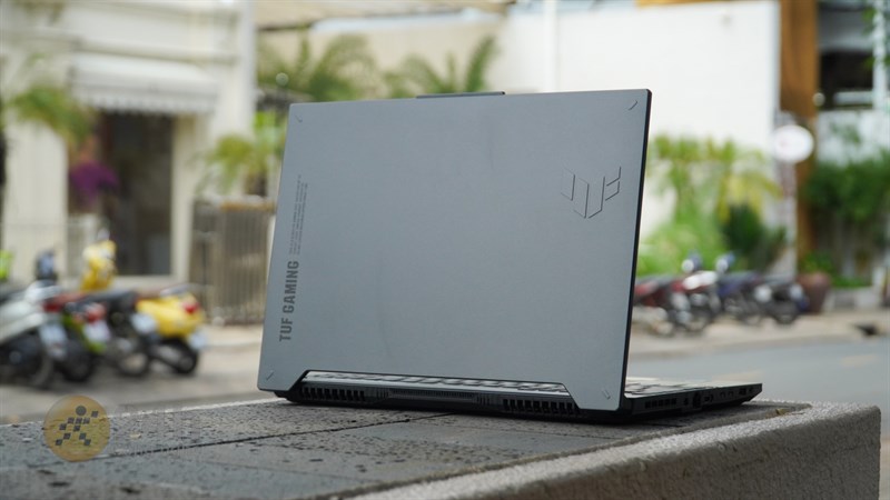 Dù ASUS TUF F15 FX507VV4 sở hữu mức giá hơi cao nhưng hoàn toàn xứng đáng với những gì mà sản phẩm được trang bị