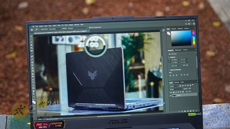 Nhờ khả năng hiển thị 100% sRGB mà ASUS TUF F15 FX507VV4 giúp mình hoàn thành tốt những việc liên quan đến đồ họa