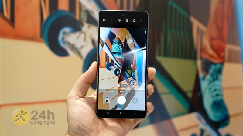 Camera chính 108 MP đầu tiên trên dòng Galaxy A, gọi tên Galaxy A73