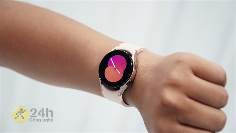 Galaxy Watch của Samsung nổi tiếng với thiết kế đẹp mắt