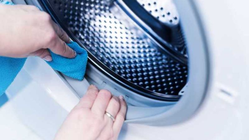 Vệ sinh bộ lọc và vị trí xả nước Vệ sinh bộ lọc và vị trí xả nước