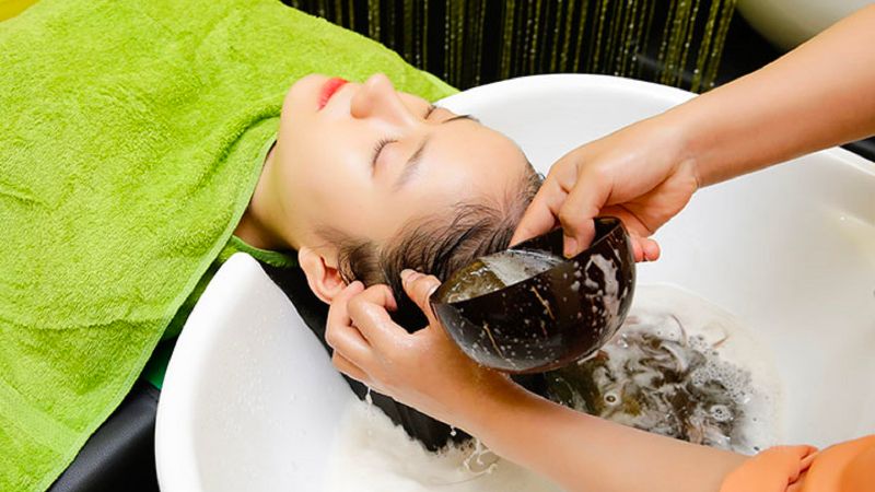 Cách dùng lá dứa để trị gàu và kích thích mọc tóc