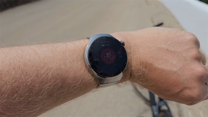 Huawei Watch 4 Pro còn tích hợp nhiều bài tập luyện và GPS tiện lợi