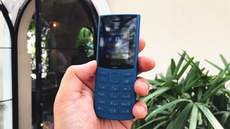 Nokia 106 4G sở hữu thiết kế mới trông cứng cáp, hiện đại hơn