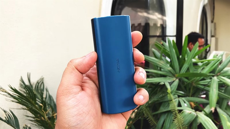 Nokia 106 4G còn có kích thước nhỏ gọn và cực kỳ bền bỉ