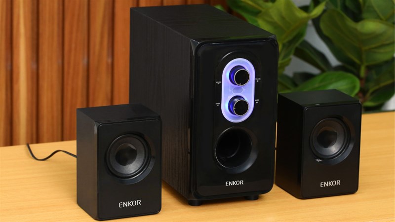 Enkor E50: Loa vi tính giá rẻ, nhưng chất lượng cao