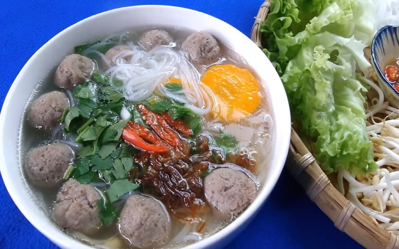 Hủ tiếu bò viên