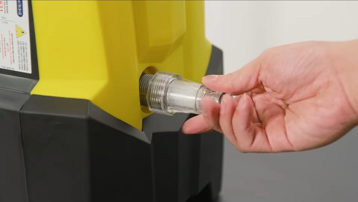 Vặn đầu lọc vào đầu ron thân trước