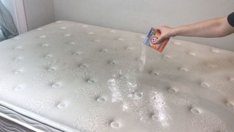 Handling wet foam mattresses