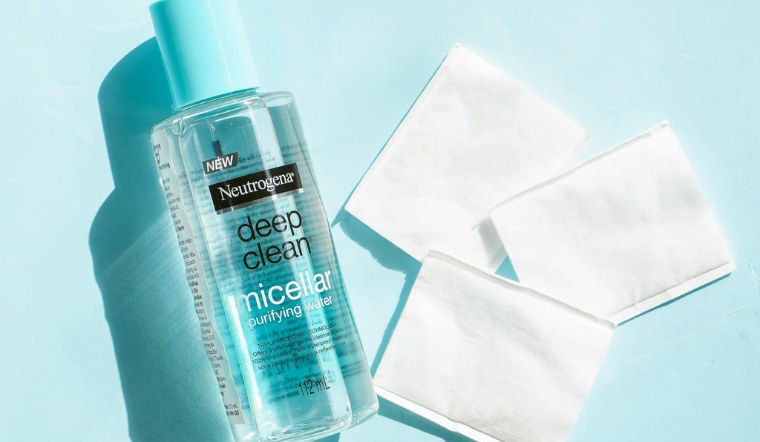 Review chi tiết nước tẩy trang Neutrogena Deep Clean