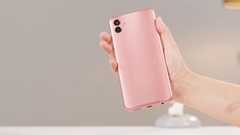 Galaxy A04: Điện thoại Galaxy A đặc biệt tại Thế Giới Di Động Galaxy A04: Điện thoại Galaxy A đặc biệt tại Thế Giới Di Động