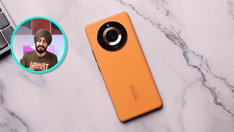 Cụm camera lớn cũng là một trong những điểm nhấn trên thiết kế realme Narzo 60 Pro