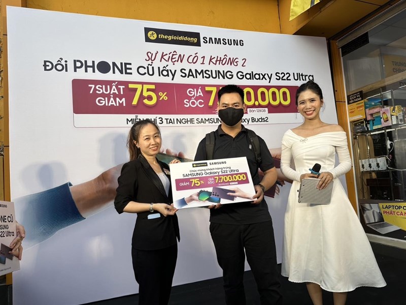 Xin chúc mừng các khách hàng tại cửa hàng Phan Đăng Lưu đã may mắn trúng suất mua flagship giá sốc!