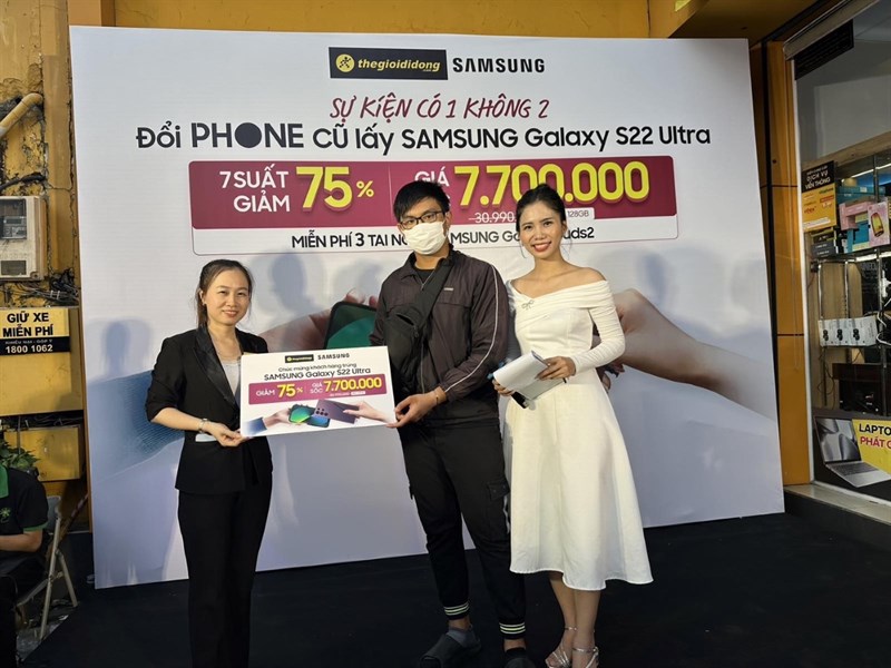 Xin chúc mừng các khách hàng tại cửa hàng Phan Đăng Lưu đã may mắn trúng suất mua flagship giá sốc!