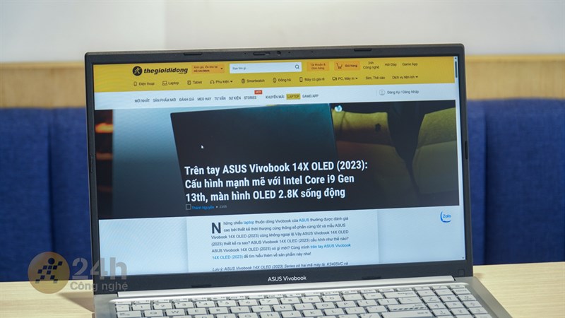 ASUS Vivobook 15 X1504VA là một sản phẩm mỏng nhẹ, có tính di động cao nên mình quan tâm nhiều đến thời lượng sử dụng pin của thiết bị.