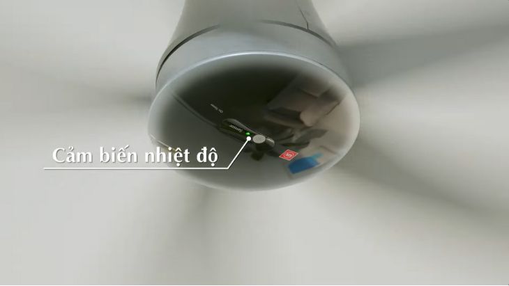 Cảm biến nhiệt độ trên quạt trần KDK