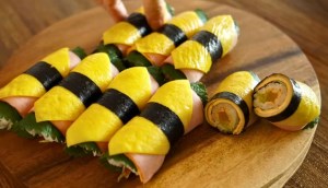 Cách làm sandwich kimbap đủ màu sắc, cả nhà thích mê