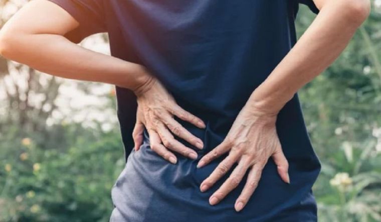 Người bệnh đau thần kinh tọa có nên đi bộ không?