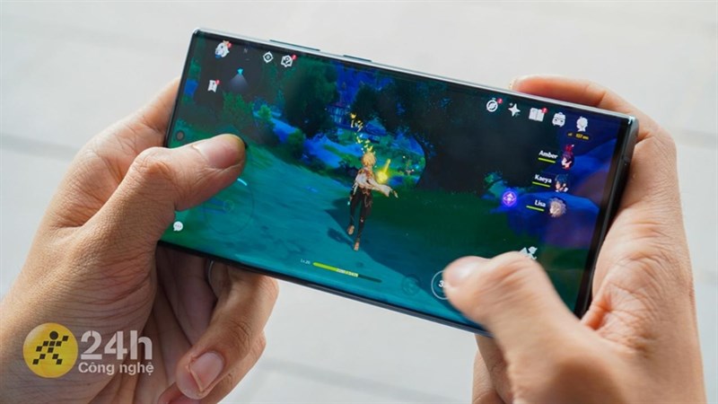 Điện thoại Samsung Galaxy S22 Ultra 8 GB / 128 GB