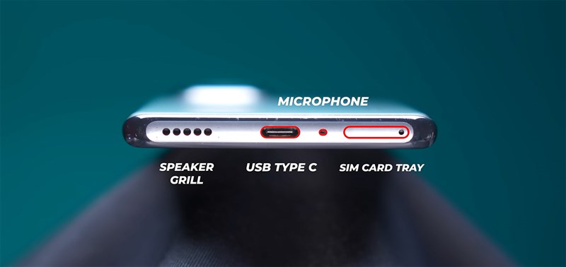 Cạnh đáy chứa khe cắm SIM, loa, cổng sạc USB-C và mic