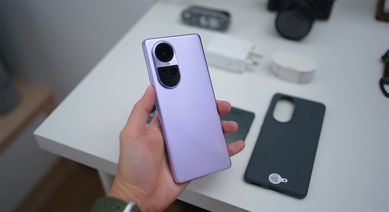 Trải nghiệm trên tay OPPO Reno10 Pro 5G cực kỳ thoải mái