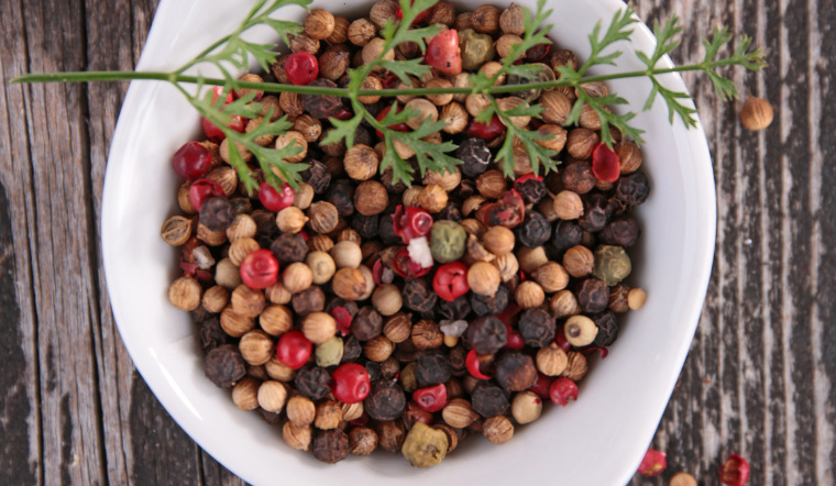 Giá tiêu hôm nay 12/7/2023: Tiêu trong nước giảm nhẹ 500 đồng/kg