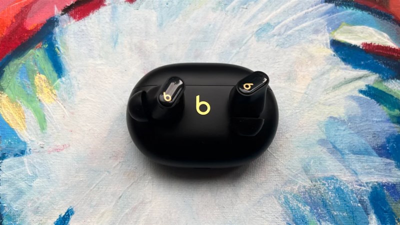 Tin vui cho fan AirPods và Beats Studio Buds: Apple đã phát hành bản cập nhật mới