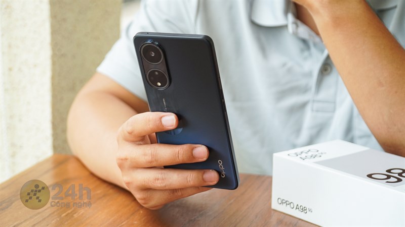 Khả năng kháng nước và bụi đã được phổ cập nhiều hơn ở dòng OPPO A 2023 Khả năng kháng nước và bụi đã được phổ cập nhiều hơn ở dòng OPPO A 2023