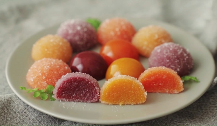 Cách làm kẹo dẻo 3 màu đơn giản, không cần gelatin