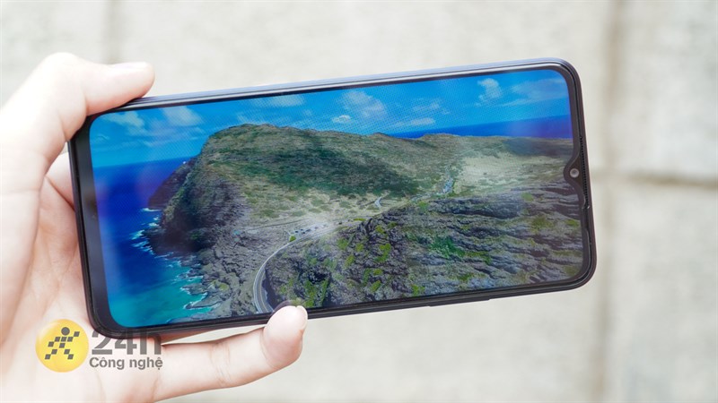 Điện thoại cho người lớn tuổi, màn hình to, pin trâu sale to Điện thoại cho người lớn tuổi, màn hình to, pin trâu sale to