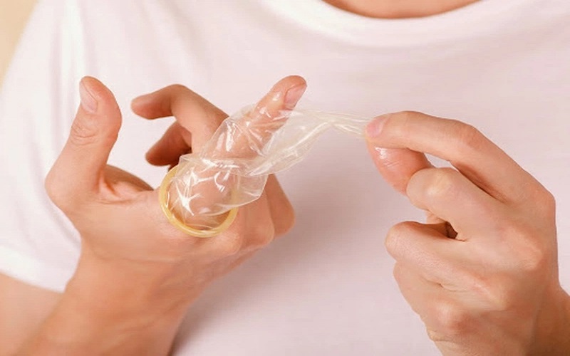 Những rủi ro khi dùng bao cao su ngón tayNhững rủi ro khi dùng bao cao su ngón tay